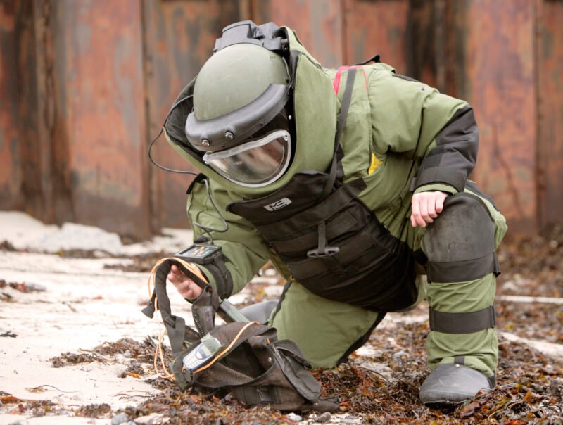 Identify priority threats from military and commercial grade explosives to homemade energetics and explosive mixtures.